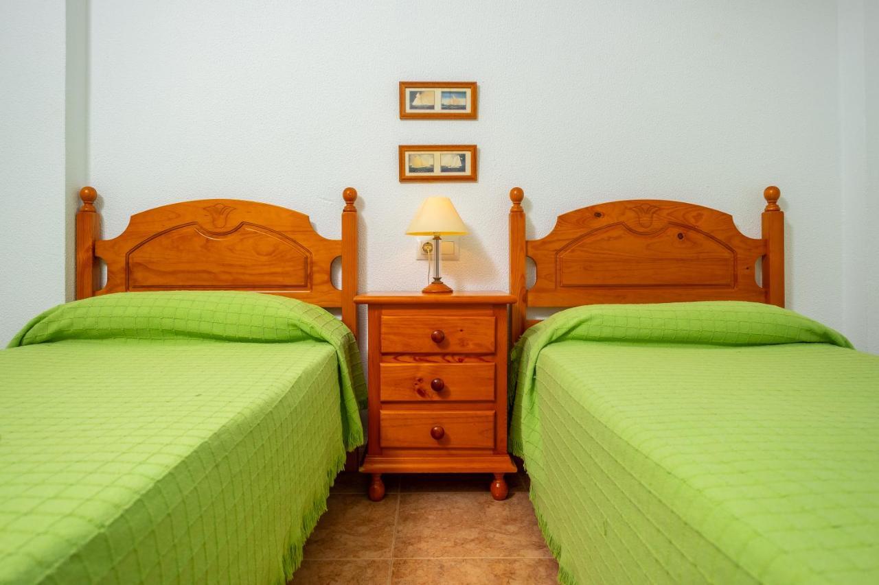 קוניל דה לה פרונטרה Apartamento Las Torres מראה חיצוני תמונה